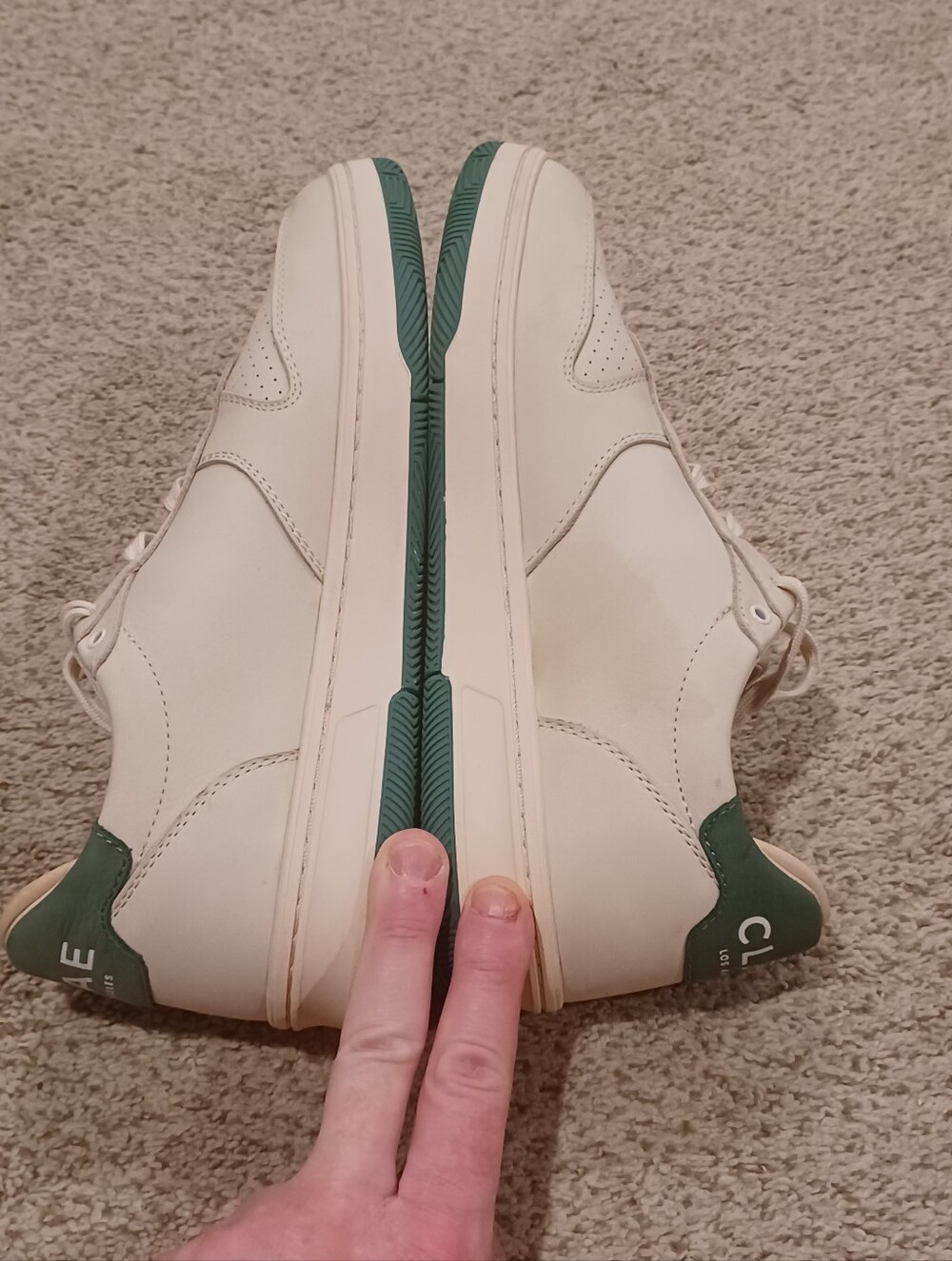 CLAE Malone "Apple" Vegan Sneakers in the off-white and dark green. Size 8 - Picture 5 of 9